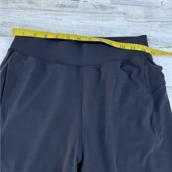 Lululemon 4 Womens Crop Jogger Pants Everyday Athleisure Workout Gym - Picture 10 of 15